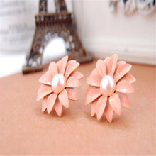 Korean Style Women Lady Lovely Daisy Flower Pearl Stud Earrings For Girls Ornament Decoration IMY66