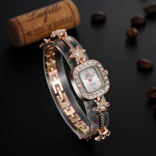 Women Casual Wrist Watches Luxury Rhinestone Flower Rose Gold Bracelet Wrist Watch Women Girl relojes mujer IMY66