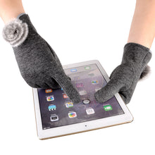 Elegant Womens Touch Screen Gloves Warm Outdoor Sports Faux Fur Pom Poms Gloves Mittens For Women Guantes Mujer IMY66