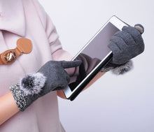 Fur Ball Gloves For Women Phone Touch Screen Cotton Warm Gloves Mittens Female Gloves luvas de inverno IMY66