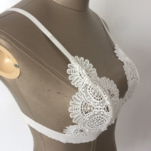 Sexy Women Lace Floral Crochet Crop Tops Spaghetti Strap Slim Bralette Camis Crop Top Sexy Vest Beachwear Lingerie IMY66